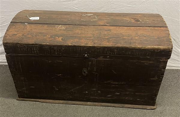Early, Early Dome Top 44" Trunk (1 of 4)