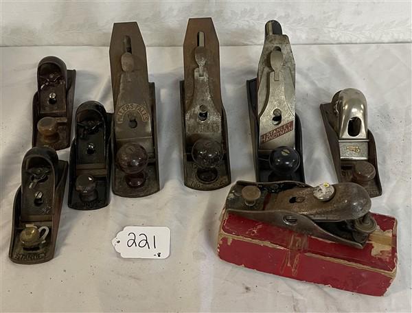 8 Woodworking Planes- Stanley & Millers Falls (1 of 9)
