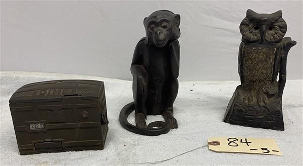 3 Vintage Banks (1 of 9)