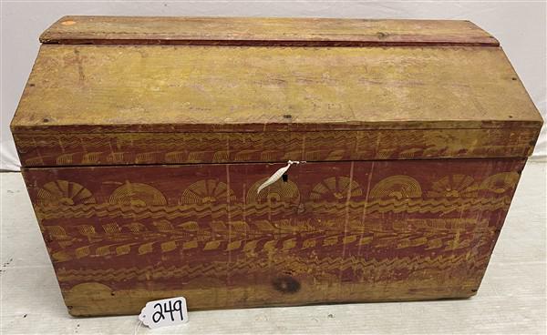Grain Painted Blanket Box 25"w x 15"d x 13"h (1 of 6)