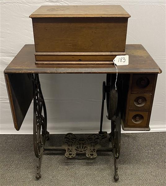 Wilcox and Gibbs Treadle Sewing Machine (1 of 6)