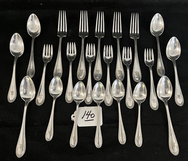 Tiffany Flatware aprox 36 Troy 6 knives (1 of 3)