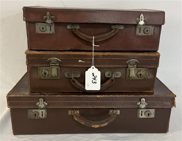 3 Pc Luggage Display from Brooks Bros (1 of 1)