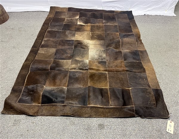 Hide Floor Mat - 4'5" x 6'2" (1 of 3)