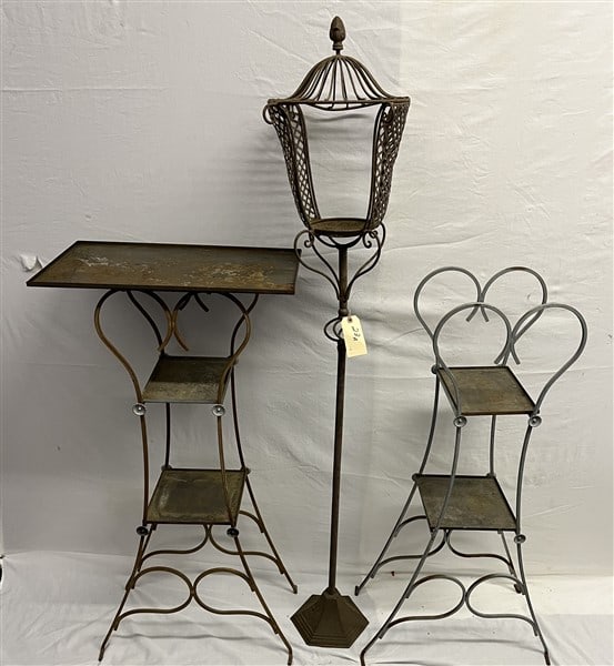 3 Metal Garden Elements (1 of 3)