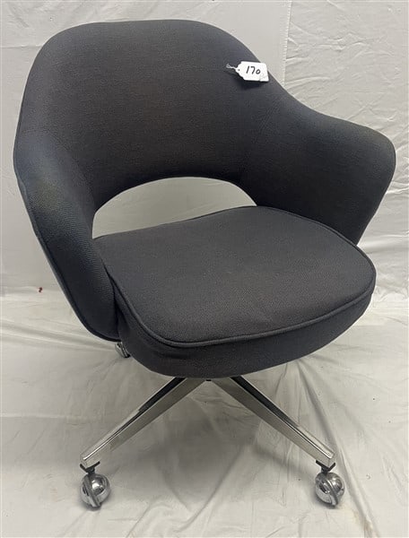 Knoll Rolling Office Chair (1 of 2)