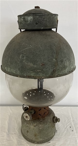 Early 19" Coleman Lantern (1 of 2)