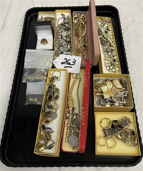 Tray of Gold Filled, Misc, and Better Jewelry (1 of 4)