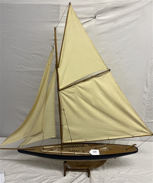 Pond Sailer (1 of 3)