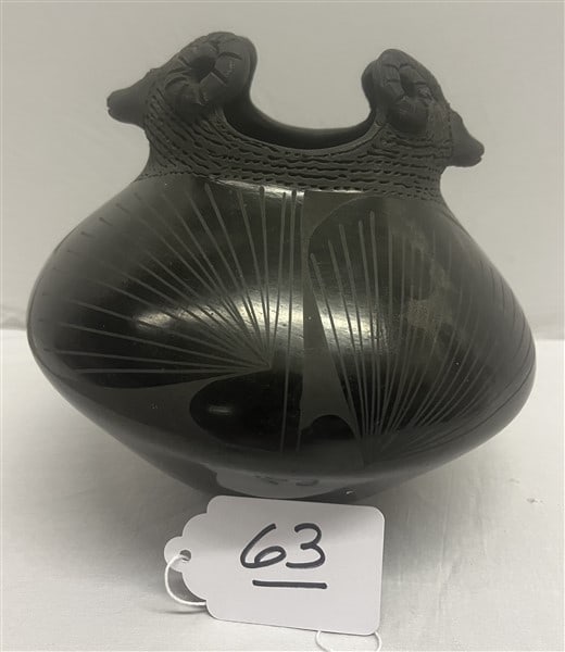 8" S. W. Pot w Big Horn Sheep Handles: 8" S. W. Pot w Big Horn Sheep Handles