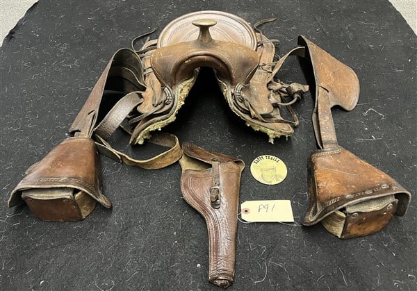 Roy Rogers Saddle/ Leather Holster: Roy Rogers Saddle/ Leather Holster