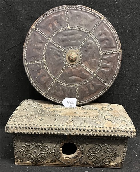Scottish Targe and Early Early Box: Scottish Targe and Early Early Box