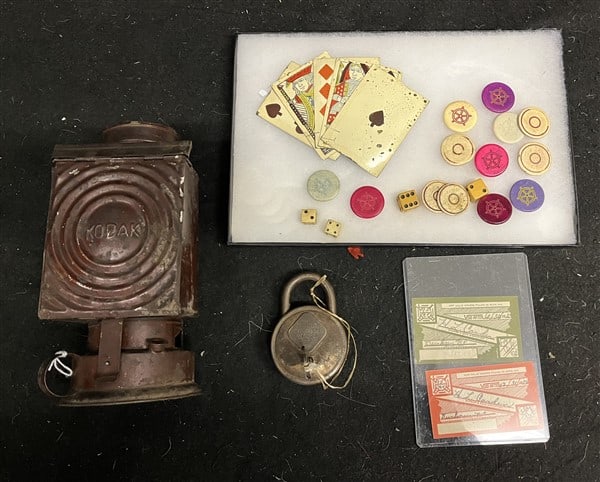 Kodak lantern, RR Lock ,Gambling Stuff: Kodak lantern, RR Lock ,Gambling Stuff
