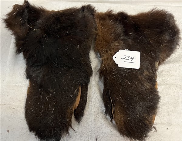 Fur Mittens (1 of 2)