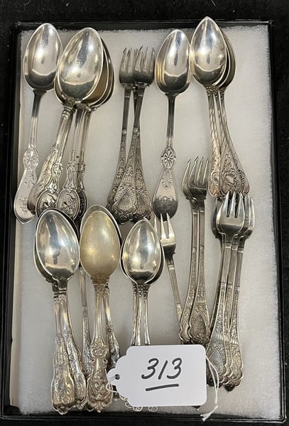 Sterling Spoons & Fork approx. 24 Troy (1 of 3)