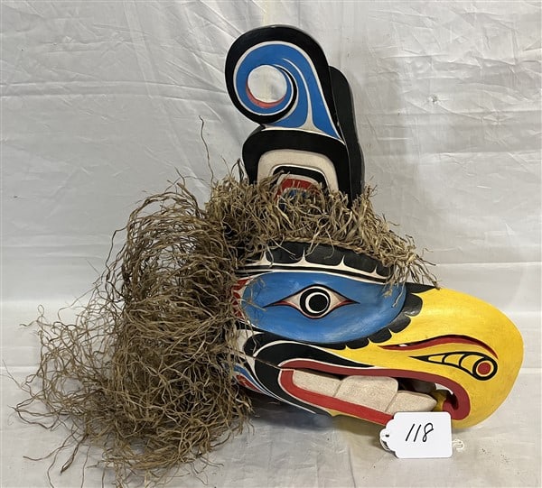 NW Coast Carving (1 of 2)