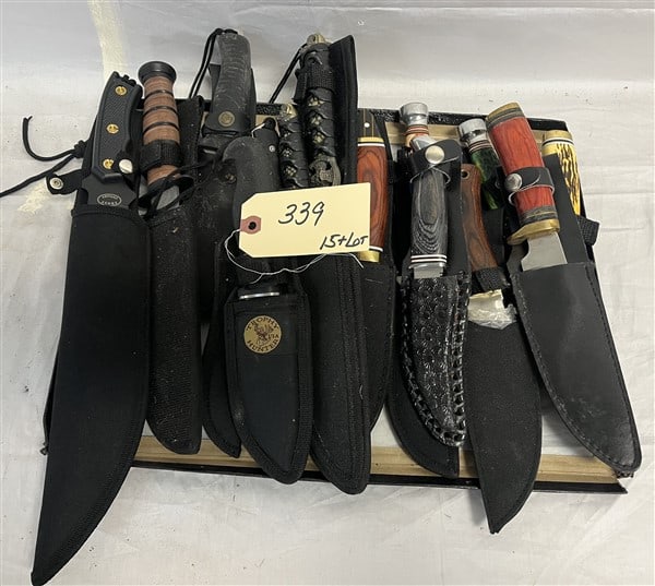 15+ Contemporary Knives and Sheaths (1 of 3)