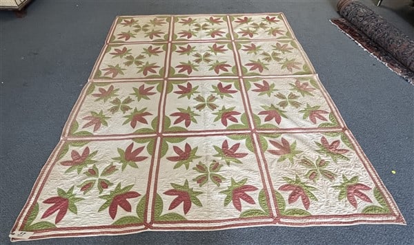Antique Country Quilt: Antique Country Quilt - 76" x 96"