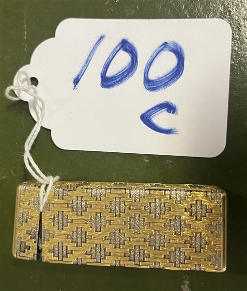 18k Gold Tiffany Cigarette Lighter: 18k Gold Tiffany Cigarette Lighter