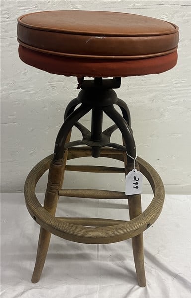 28" Industrial Metal and Wood Stool: 28" Industrial Metal and Wood Stool