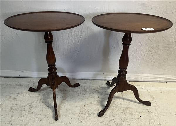 Pr "Virginia Craftsmen" Tip Top Tea Tables: Pr "Virginia Craftmen" Tip Top Tea Tables
