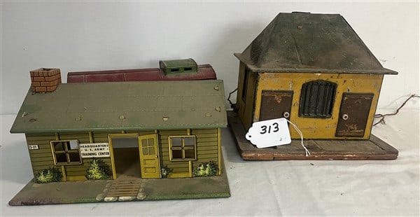 3 Early Tin Model RR Accessories (1 of 4)