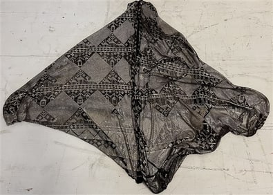 Amazing Vintage Mesh Alluit Shawl