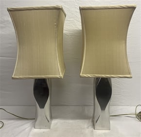 2 Modern Lamps
