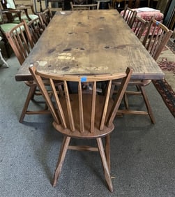 Hunt Country Table and 8 Chairs