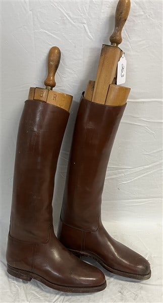 Riding Boots: Riding Boots
