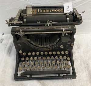 Underwood Manual Typewriter