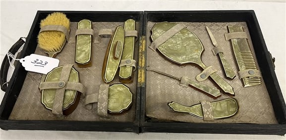 ca. 1930 Traveling Ladies Brush Set