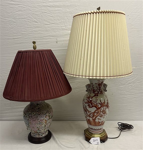 2 Contemporary Porcelain Lamps: 2 Contemporary Porcelain Lamps