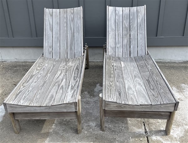 2 Six Foot Cedar Lounge Chairs: 2 Six Foot Cedar Lounge Chairs