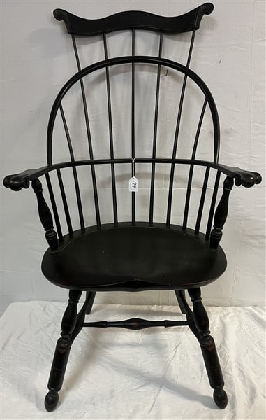 D.R. Dimes Knuckle Arm Windsor Chair (1 of 3)