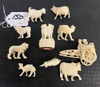 Lot of Miniature Carvings