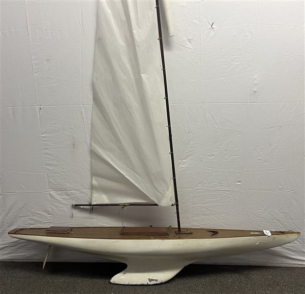 68" Pond Sailer (1 of 3)