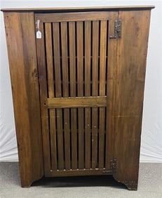 1 Door Early Cupboard