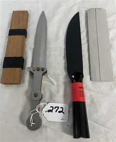 2 Beautiful Throwing Knives