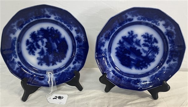 Two 8.5" Flo-Blue Plates: Two 8.5" Flo-Blue Plates