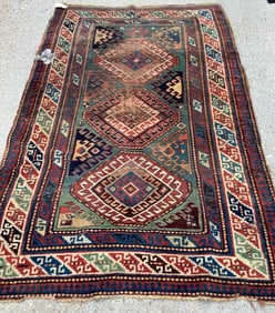 Antique Persian Rug 20 lbs - Approx 4' x 6'