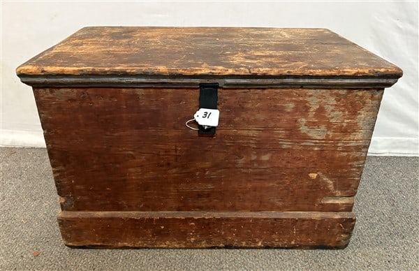 Antique Country Box - 20" x 32" x 20"h - 50 lbs (1 of 5)