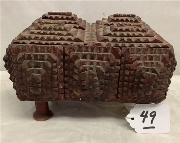 Vintage Tramp Art Dresser Box 9" x 6" x 4.5"h - 1 lb (1 of 2)