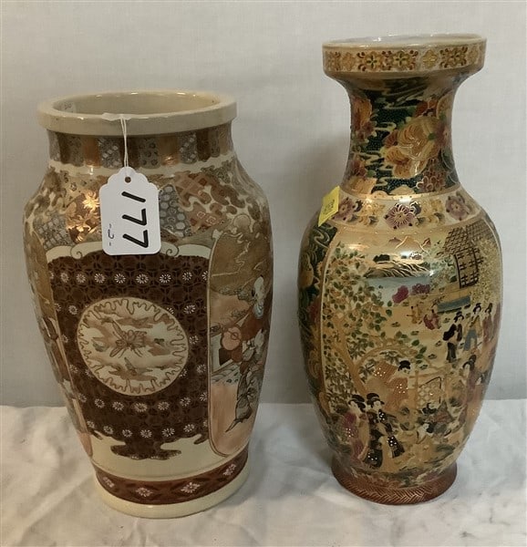 2 Satsuma Vases - 12" and 14" - approx 4 lbs: 2 Satsuma Vases - 12" and 14" - approx 4 lbs