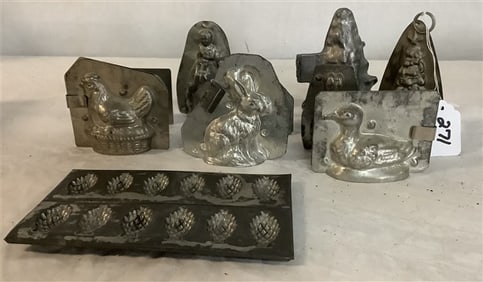10 Vintage Chocolate Molds 5" largest - 4 lbs
