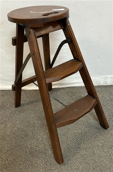 26" Folding Wooden Country Ladder - Approx 15 lbs: 26" Folding Wooden Country Ladder - Approx 15 lbs