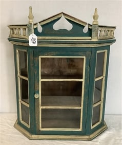 Country Victorian Painted Cupboard - 22" w x 26"h 8 lbs