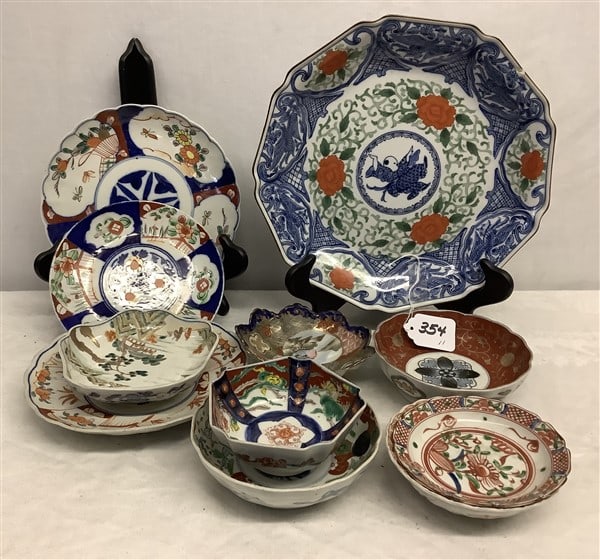11 Pc Lot of Imari - Large Plate 12" diam 8 lbs (1 of 3)