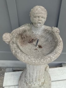 Birdbath - 20"h - 100lbs