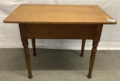 Small Antique Country Table 20" x 30" x 23"h - approx 8 lbs